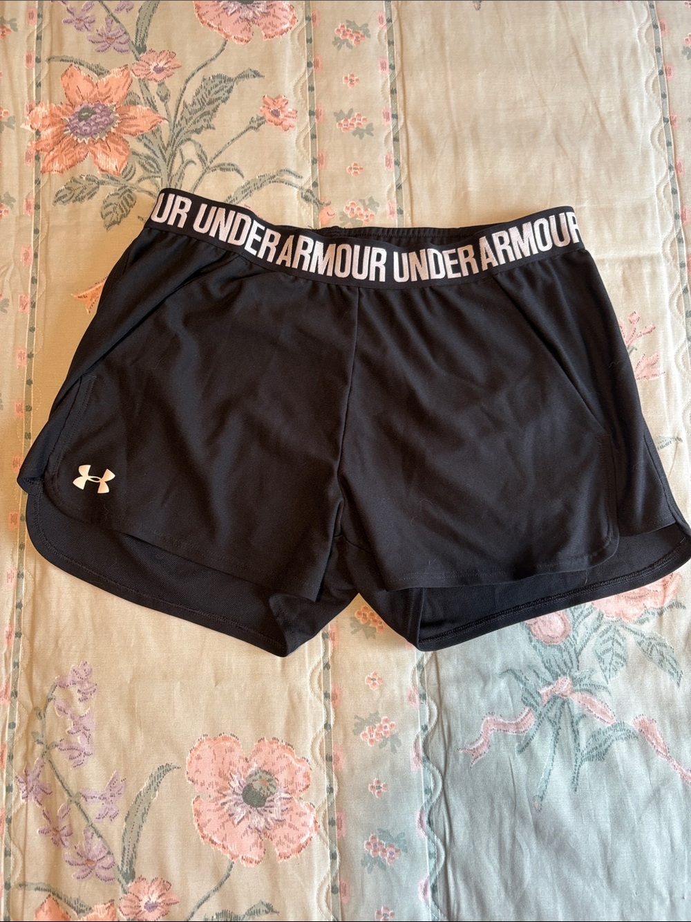 Under Armour Women's Black Athletic Shorts with Branded Elastic Waistband